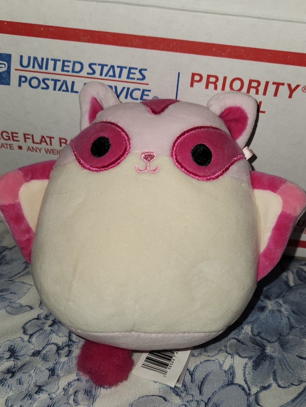 NWT Squishmallows pink raccoon 💗